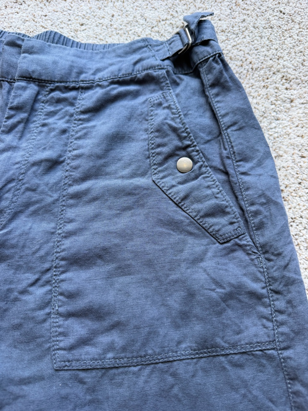 Athleta Voyager Linen Pants Sz 8 Granite Blue Tapered Leg Crop Pull-On Pants - Picture 3 of 10